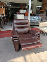 Load image into Gallery viewer, 1880 1-Seater Recliner