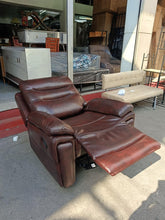 Load image into Gallery viewer, 1880 1-Seater Recliner