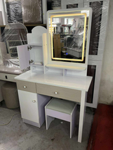 Load image into Gallery viewer, RW- 8618 Dresser
