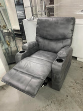 Load image into Gallery viewer, DR 110045 Sigle Sofa Recliner
