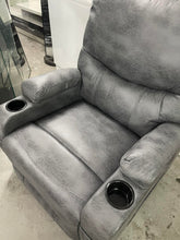 Load image into Gallery viewer, DR 110045 Sigle Sofa Recliner
