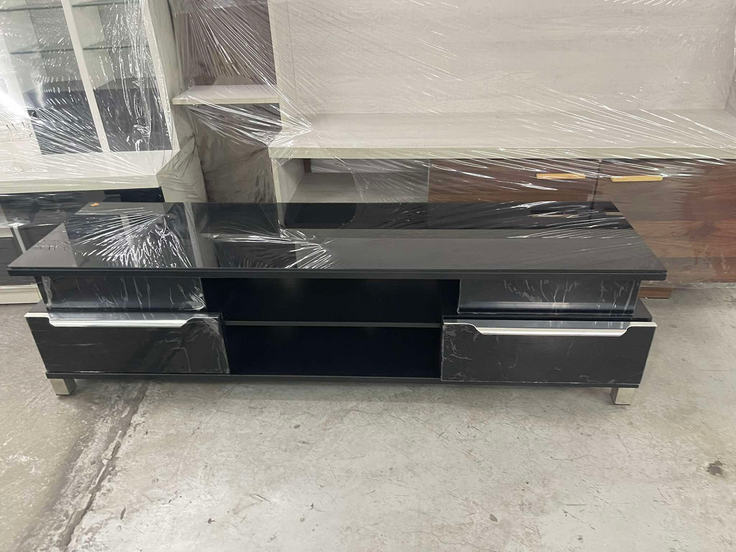 GM TV2150 TV Stand