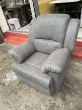 Load image into Gallery viewer, R8808 1-Seater Recliner Chair
