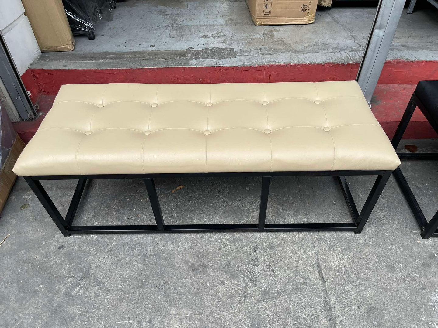 Wally Upholstered Bench