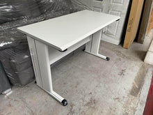 Load image into Gallery viewer, LF-39 Office Table
