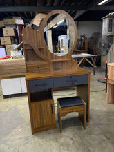 Load image into Gallery viewer, ML 9S009 Dresser
