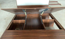 Load image into Gallery viewer, TH-918 Bedframe

