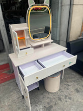 Load image into Gallery viewer, ML 902 Dresser
