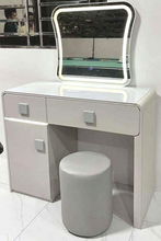 Load image into Gallery viewer, JW-208 Dresser with Chair
