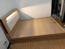 Load image into Gallery viewer, Kezo Bedframe (Queen Size)
