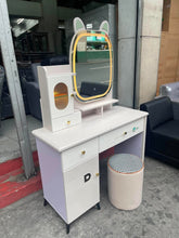 Load image into Gallery viewer, ML 902 Dresser
