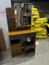 Load image into Gallery viewer, ML 9S003 Dresser
