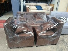 Load image into Gallery viewer, Terry 211 Sofa Set
