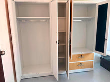 Load image into Gallery viewer, HF 2052 5-Door Metal Wardrobe
