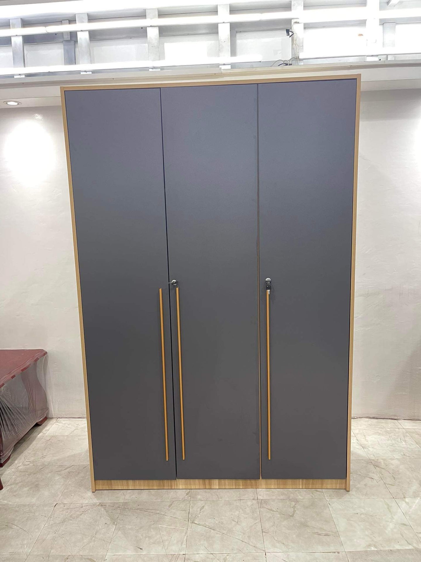 2050-3 Wardrobe Cabinet