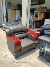 Load image into Gallery viewer, MHL 147 Sofa Set
