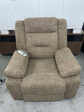 Load image into Gallery viewer, Vomero Recliner
