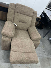 Load image into Gallery viewer, Vomero Recliner
