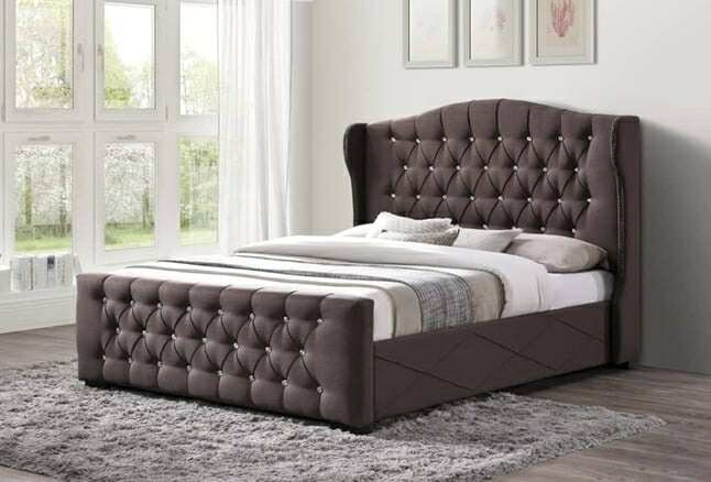 Clouie Bed