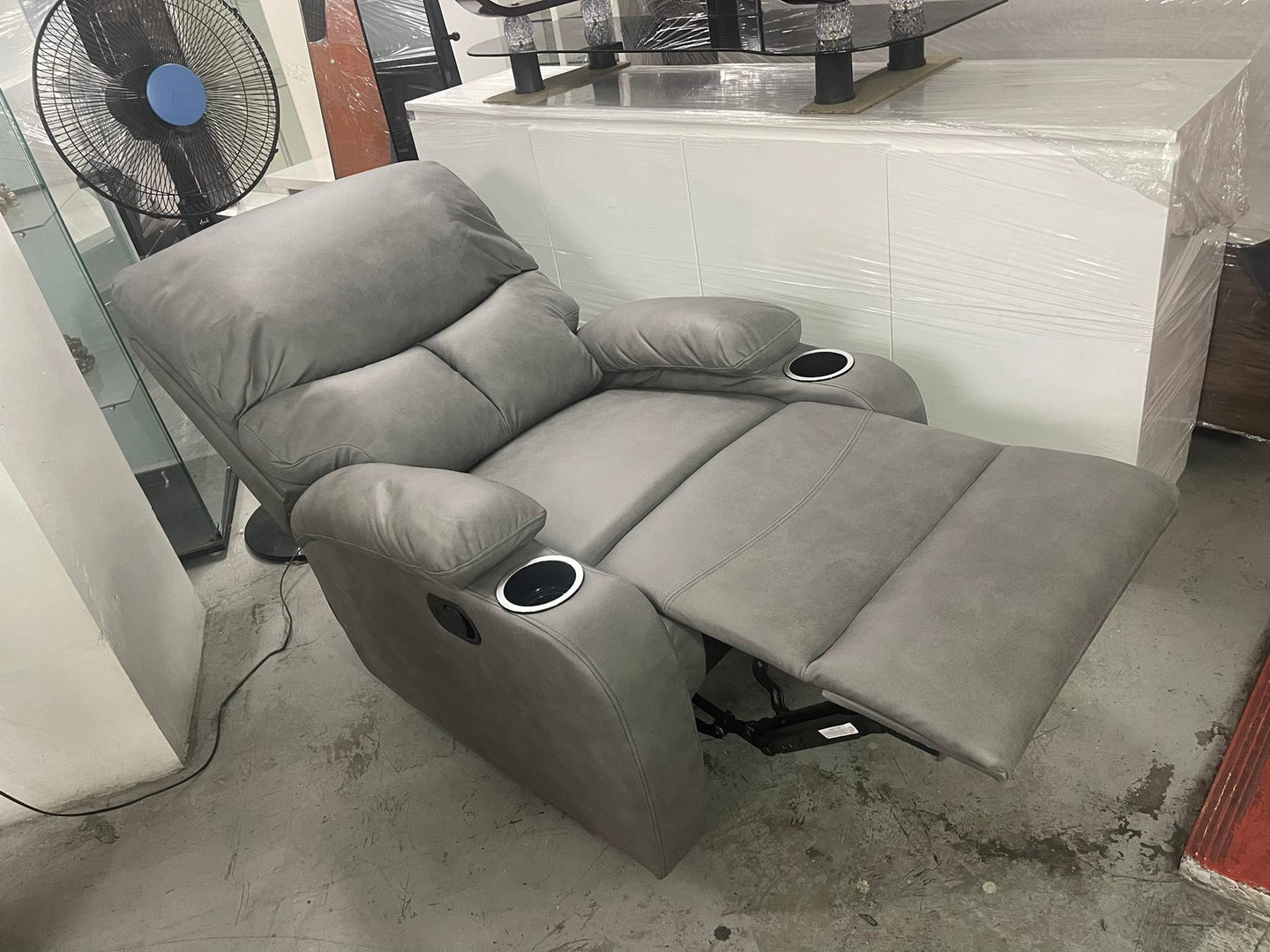 Jazz Recliner with Cupholder