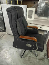 Load image into Gallery viewer, F185 Recliner/Executive Chair
