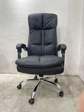 Load image into Gallery viewer, 828 Executive Chair
