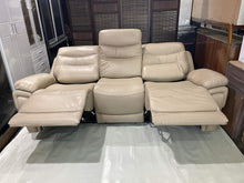 Load image into Gallery viewer, 1880 3-Seater Recliner
